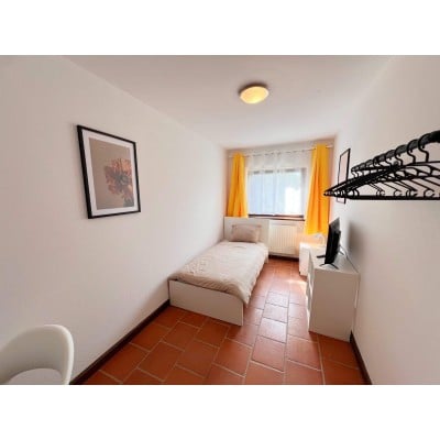 Individual Room 10m² Leudelange - Furnished Shared House BEL 9