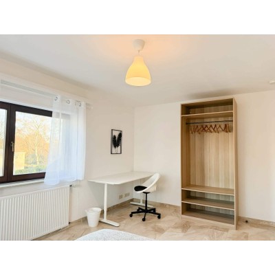 Spacious Double Room in Cents, Luxembourg - Furnished.lu