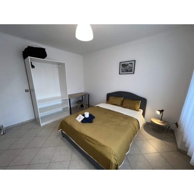 Individual Room 15m² Hesperange - Double Bed, TV, WiFi