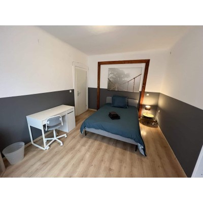 Individual Room 14m² - Double Bed - Dommeldange, Luxembourg