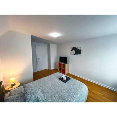 Individual Room Bertrange | Double Bed, 15m² | Furnished.lu