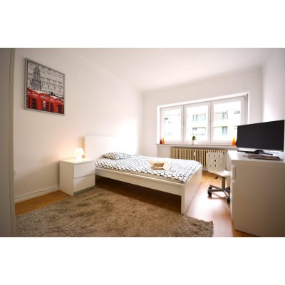 Individual Room 15m² - Double Bed - Belair, Luxembourg