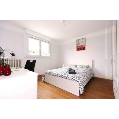 Individual Room 14m² - Double Bed - Beggen, Luxembourg