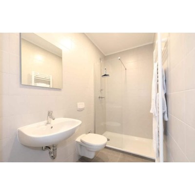Individual Room 14m² with Private Bath | Luxembourg-Gare