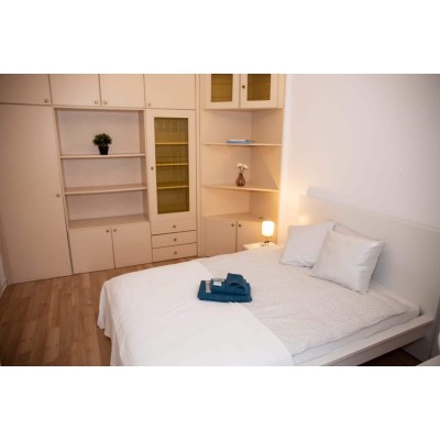 Cozy Private Room with Balcony in Luxembourg-Gare